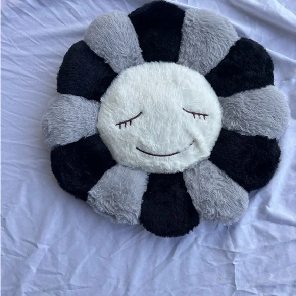 Grey and black Takashi Murakami style plush stuffed pillow toy 40cm brand new - Picture 2 of 2